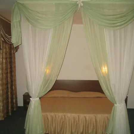 Rino Hotel 3*
